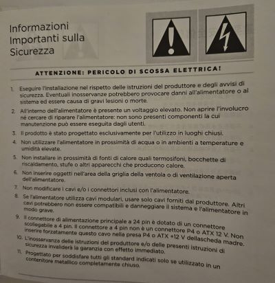 Picture of a manual with safety instructions in Italian